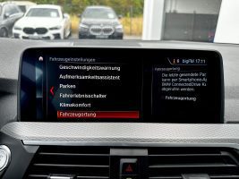 BMW X4 30d xDrive M Sport Paket in Weiß als SUV/Geländewagen/Pickup - Fahrzeugfoto 28