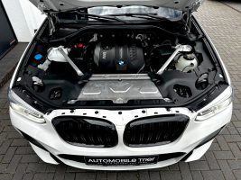 BMW X4 30d xDrive M Sport Paket in Weiß als SUV/Geländewagen/Pickup - Fahrzeugfoto 33