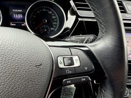 Volkswagen Touran Highline 1.8 TSI DSG /NAVI/LED/ACC/CAM/ in Schwarz als Van/Minibus - Fahrzeugfoto 14