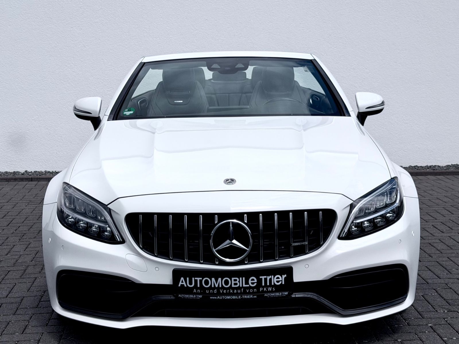 Mercedes-Benz C 63 AMG Cabrio /LED/ACC/HUD/BURM/CAM/GARANTIE/ - Bild 2 Mercedes-Benz C 63 AMG Cabrio /LED/ACC/HUD/BURM/CAM/GARANTIE/ in POLARWEISS als Cabrio/Roadster - Fahrzeugfoto 2