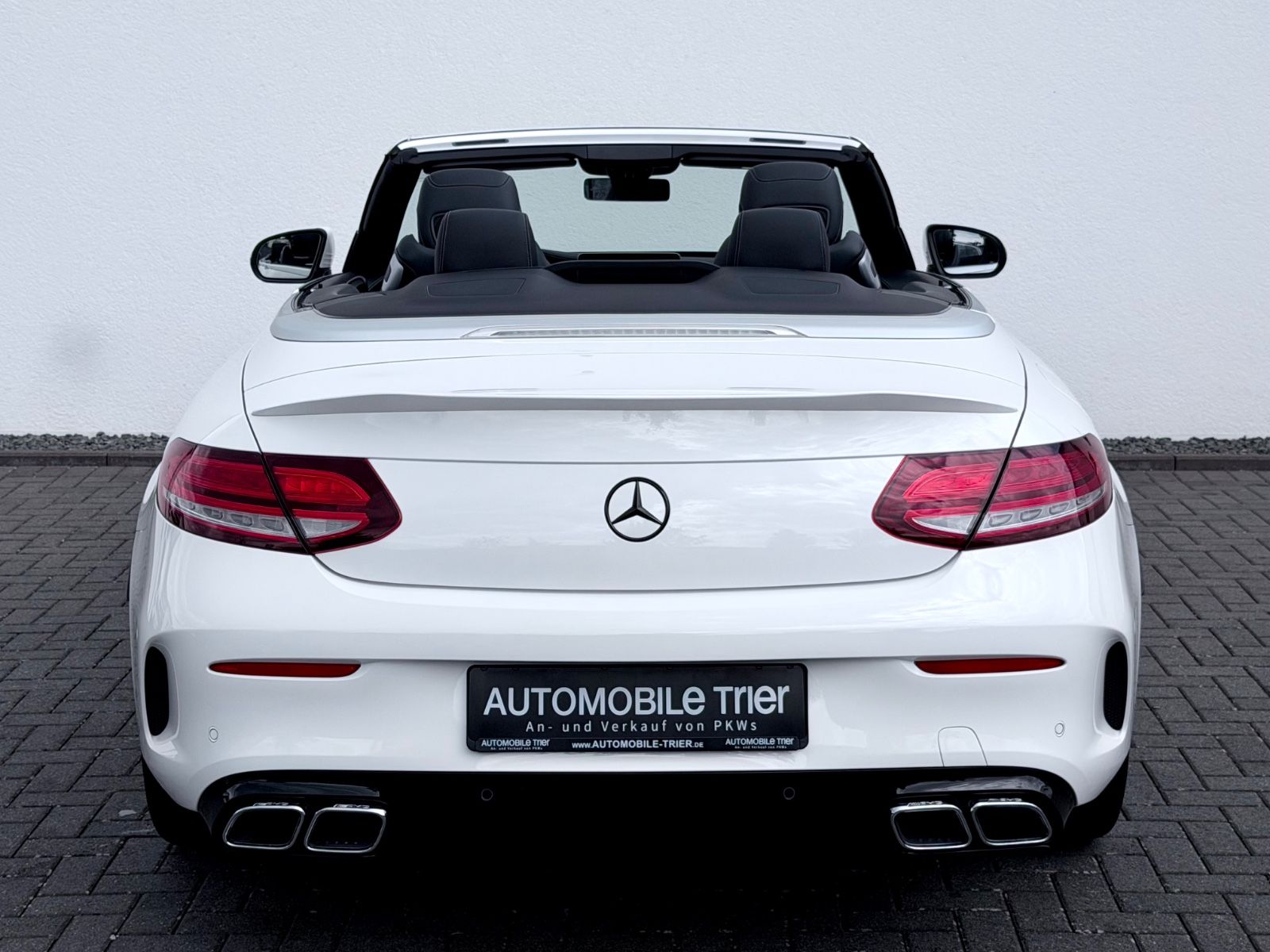 Mercedes-Benz C 63 AMG Cabrio /LED/ACC/HUD/BURM/CAM/GARANTIE/ - Bild 6 Mercedes-Benz C 63 AMG Cabrio /LED/ACC/HUD/BURM/CAM/GARANTIE/ in POLARWEISS als Cabrio/Roadster - Fahrzeugfoto 6