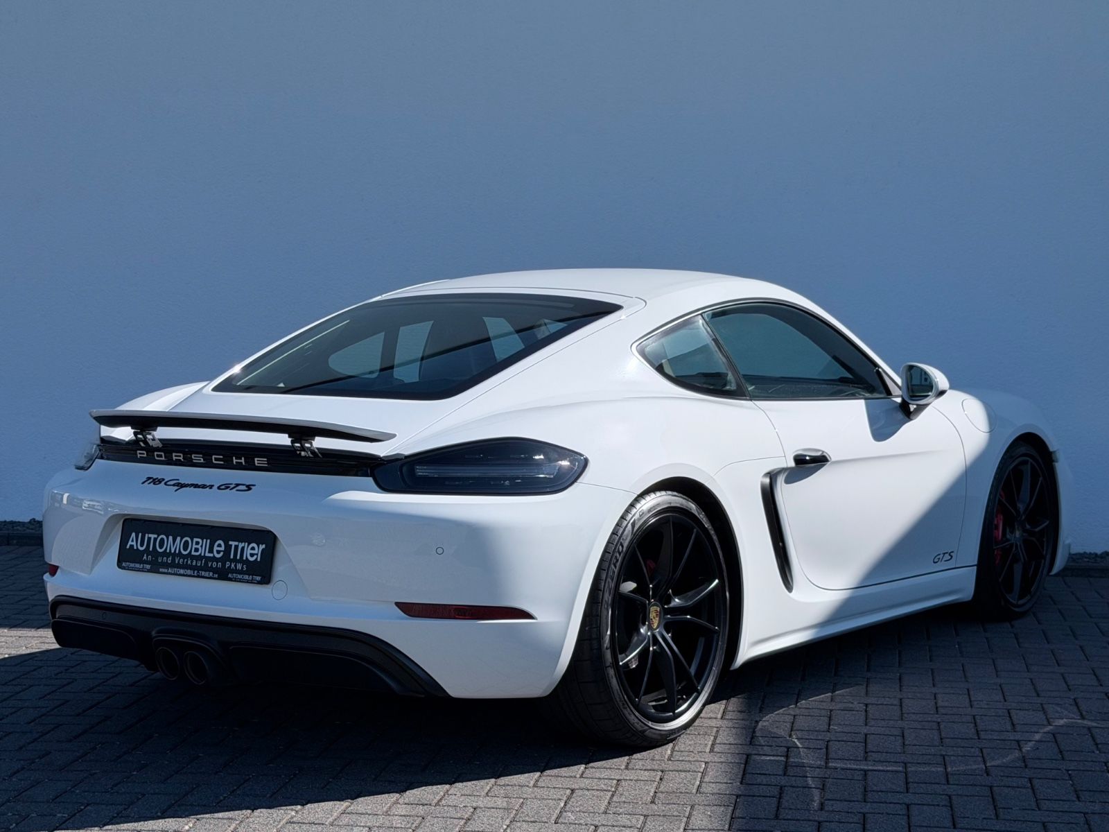 Porsche Cayman 718 GTS /PDK/LED/CARPLAY/GARANTIE/ - Bild 5 Porsche Cayman 718 GTS /PDK/LED/CARPLAY/GARANTIE/ in PURE WHITE/WEISS als Sportwagen/Coupé - Fahrzeugfoto 5