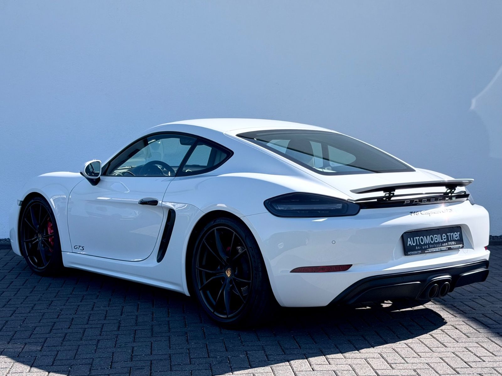 Porsche Cayman 718 GTS /PDK/LED/CARPLAY/GARANTIE/ - Bild 7 Porsche Cayman 718 GTS /PDK/LED/CARPLAY/GARANTIE/ in PURE WHITE/WEISS als Sportwagen/Coupé - Fahrzeugfoto 7