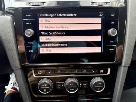 Volkswagen Golf 7 Lim. 1.5 TSI DSG IQ.DRIVE /LED/ACC/GARANT in Silber als Limousine - Fahrzeugfoto 18