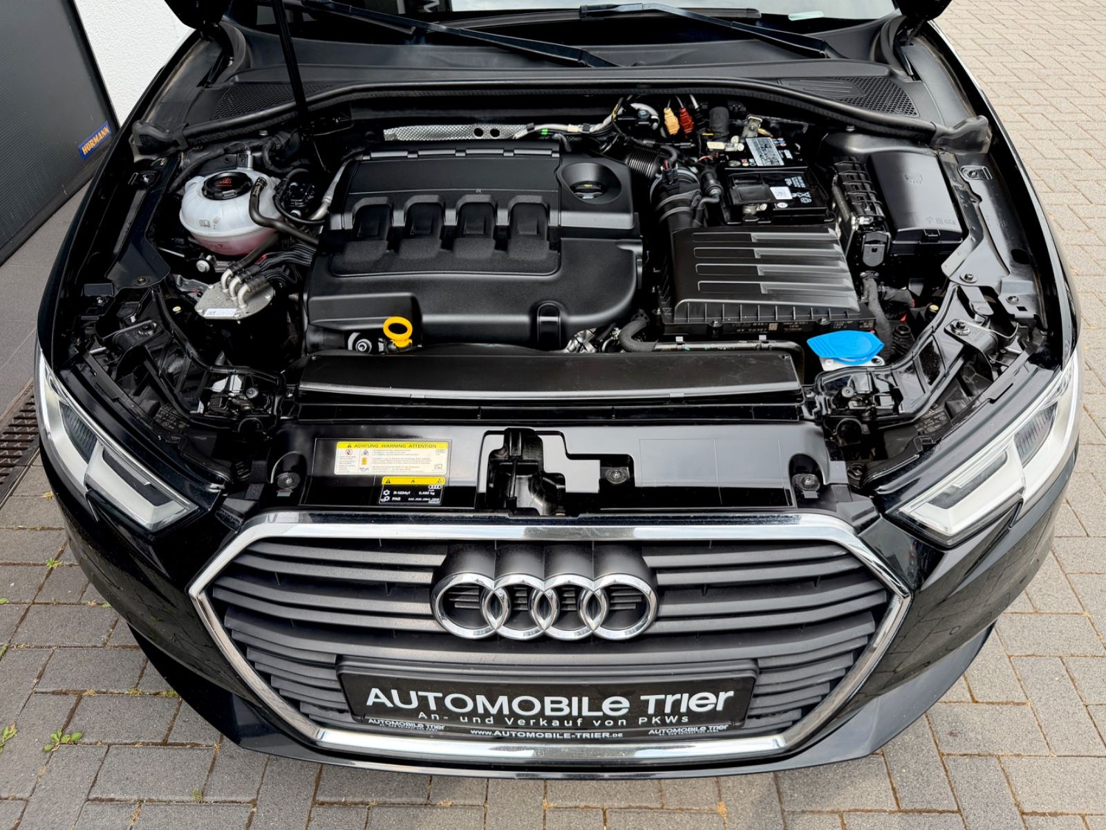 Audi A3 Sportback 35 TDI sport /LED/ACC/PDC/GARANTIE/ - Bild 16 Audi A3 Sportback 35 TDI sport /LED/ACC/PDC/GARANTIE/ in Mythosschwarz Metallic als Limousine - Fahrzeugfoto 16