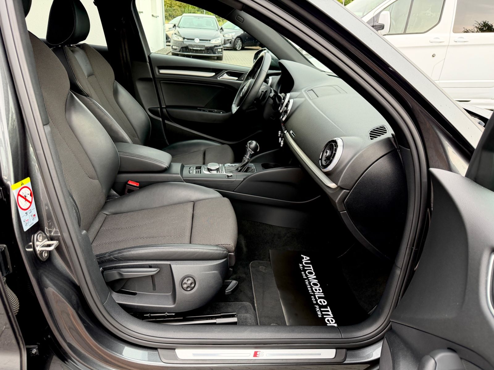 Audi A3 Limousine 35 TDI S line Sport Plus Paket - Bild 11 Audi A3 Limousine 35 TDI S line Sport Plus Paket in DAYTONAGRAU - Fahrzeugfoto 11