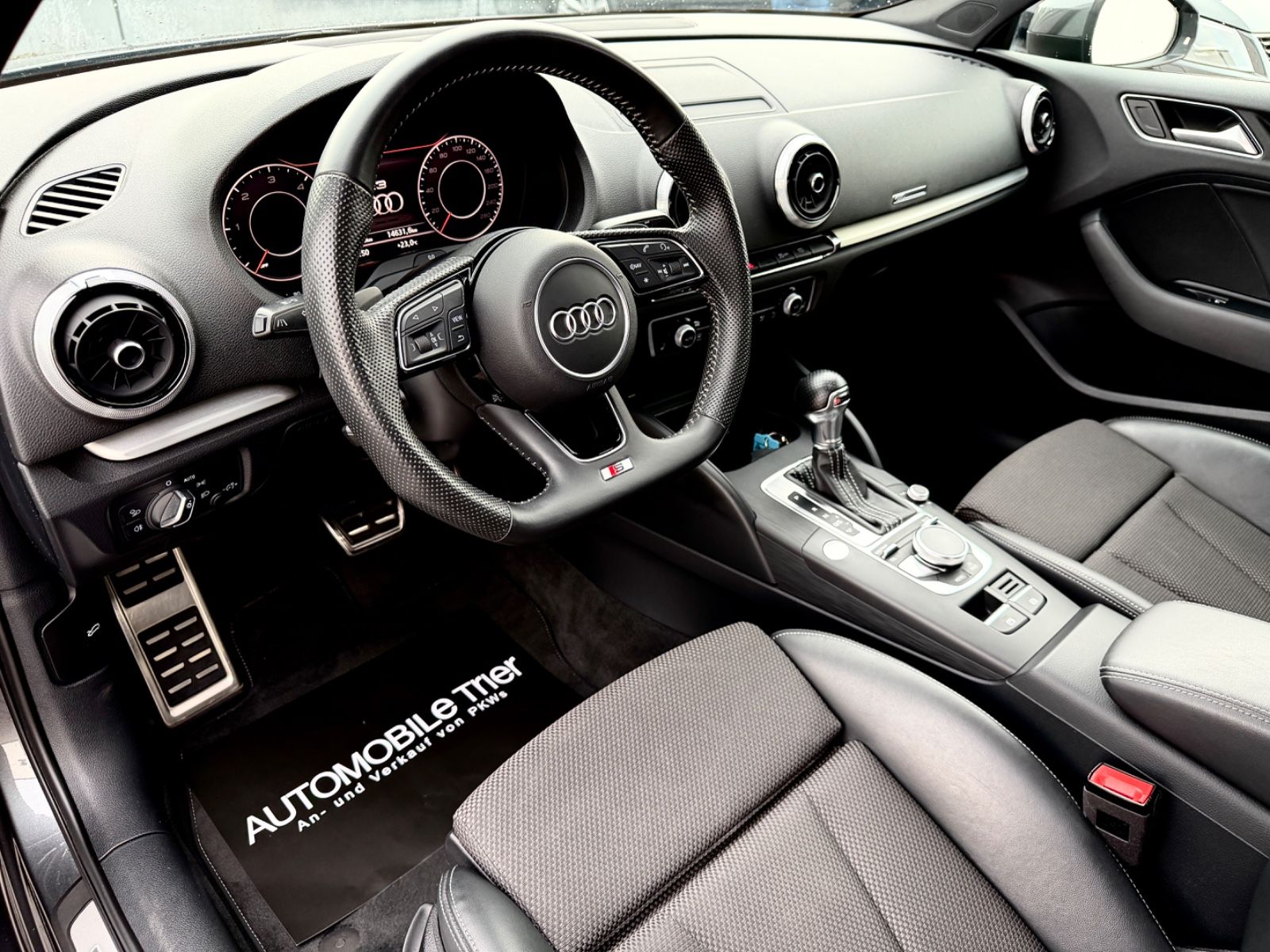 Audi A3 Limousine 35 TDI S line Sport Plus Paket - Bild 14 Audi A3 Limousine 35 TDI S line Sport Plus Paket in DAYTONAGRAU - Fahrzeugfoto 14
