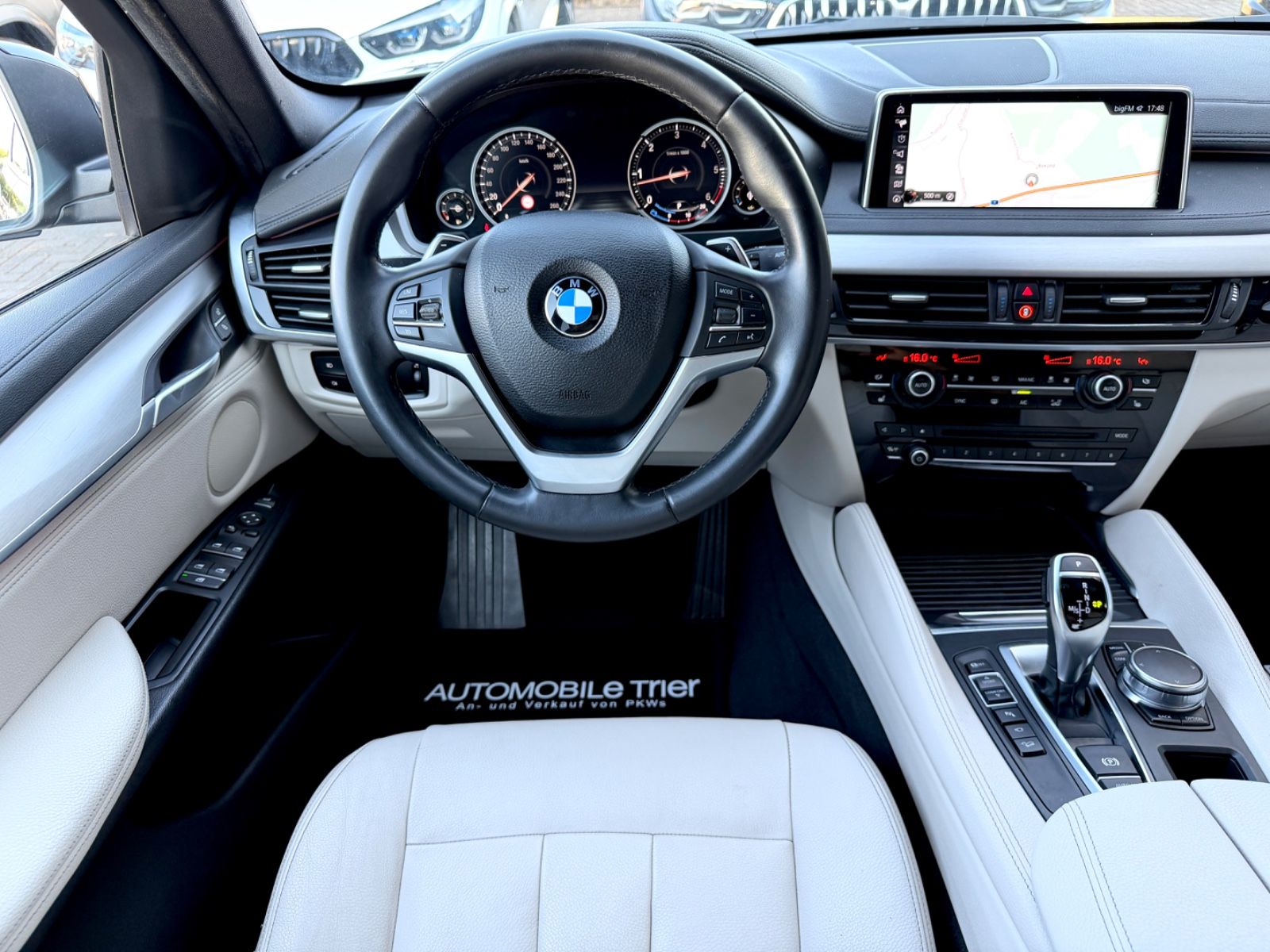 BMW X6 xDrive 30 d*Garantie*Navi*Voll* - Bild 19 BMW X6 xDrive 30 d*Garantie*Navi*Voll* in SAPHIRSCHWARZ als SUV/Geländewagen/Pickup - Fahrzeugfoto 19
