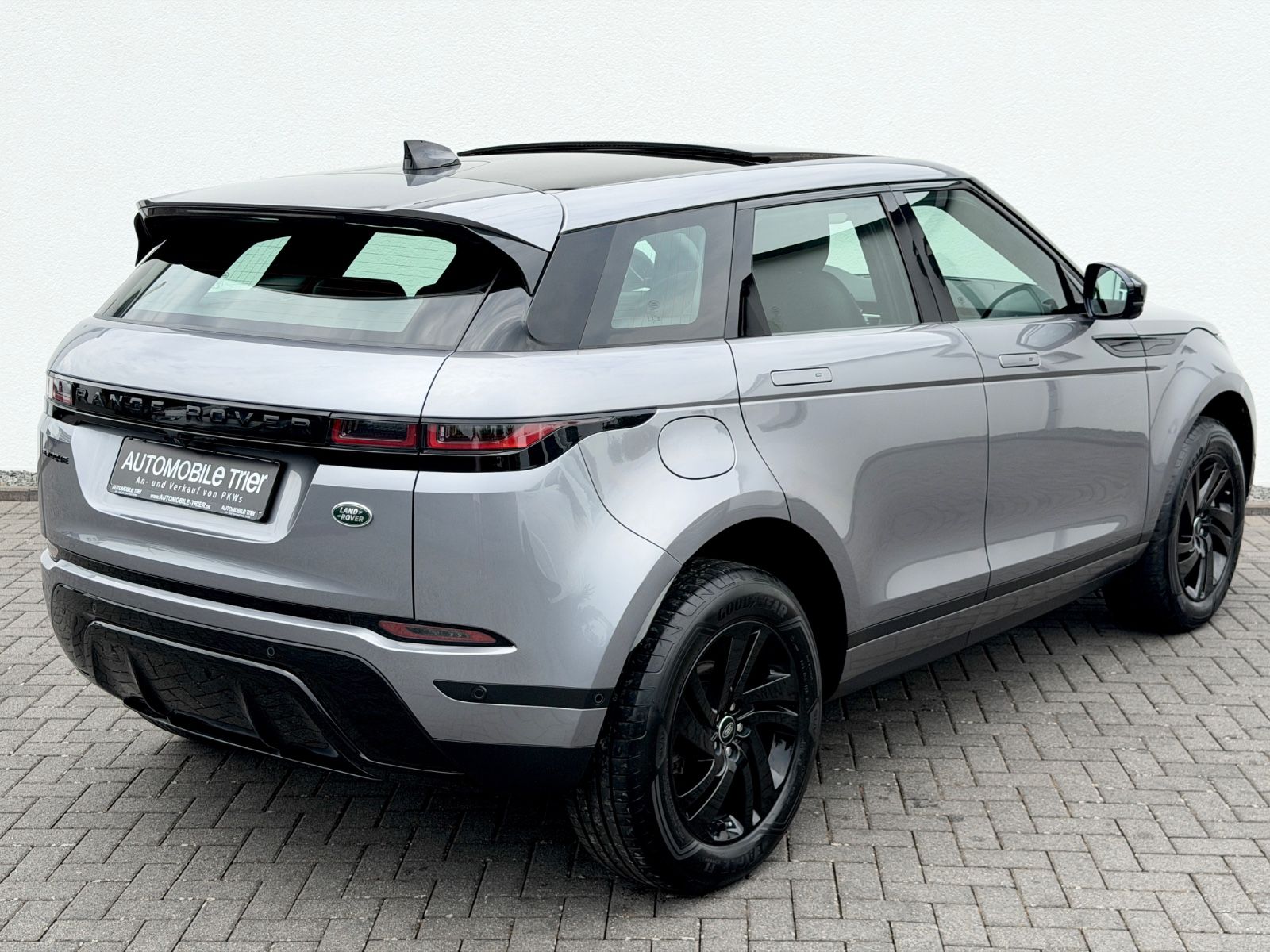 Land Rover Range Rover Evoque *Navi*Leder*360 Cam* - Bild 5 Land Rover Range Rover Evoque *Navi*Leder*360 Cam* in Grau als SUV/Geländewagen/Pickup - Fahrzeugfoto 5