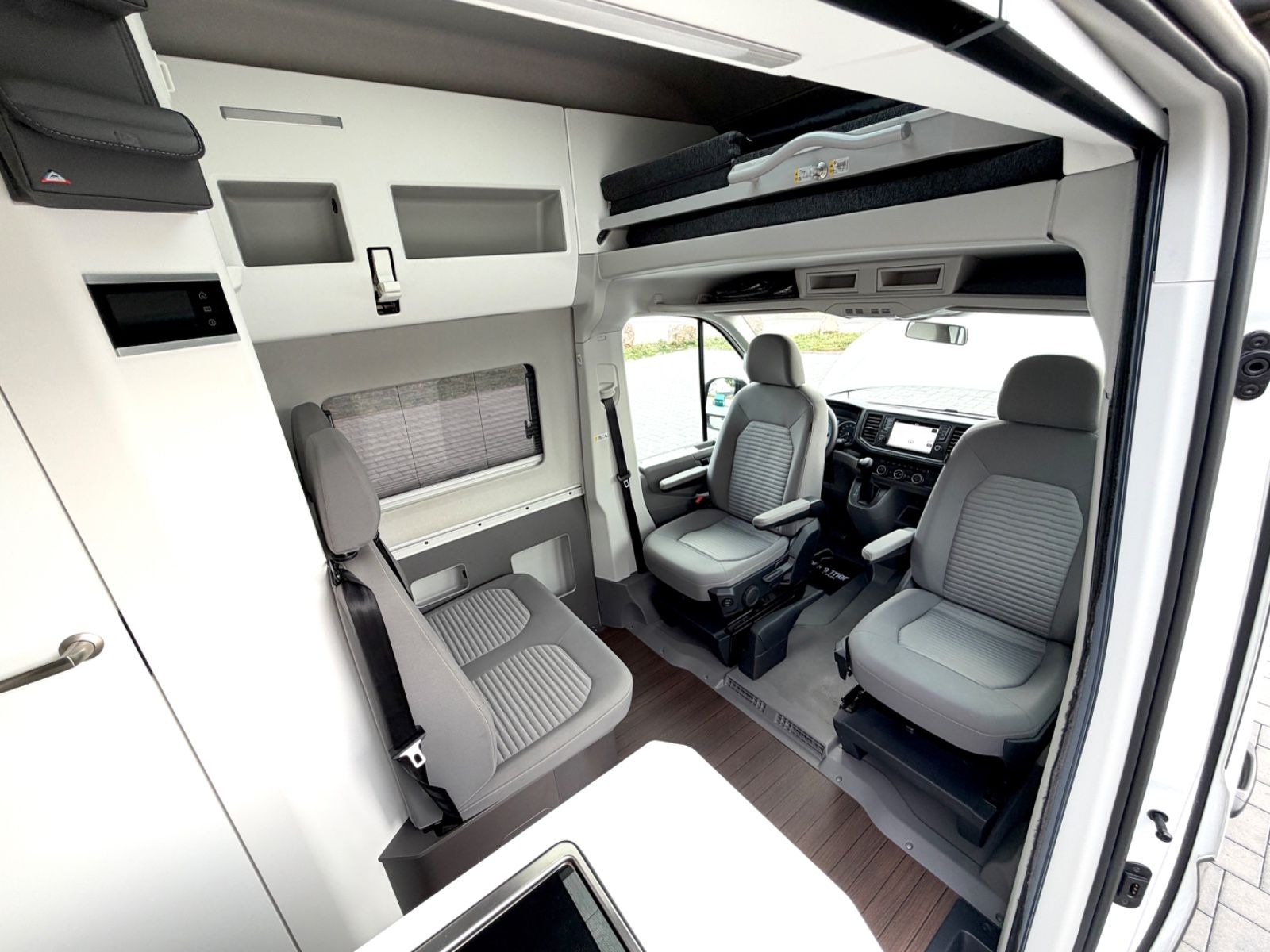 Volkswagen Crafter Grand California 600 FWD *GARANTIE* - Bild 12 Volkswagen Crafter Grand California 600 FWD *GARANTIE* als Wohnmobil andere - Fahrzeugfoto 12