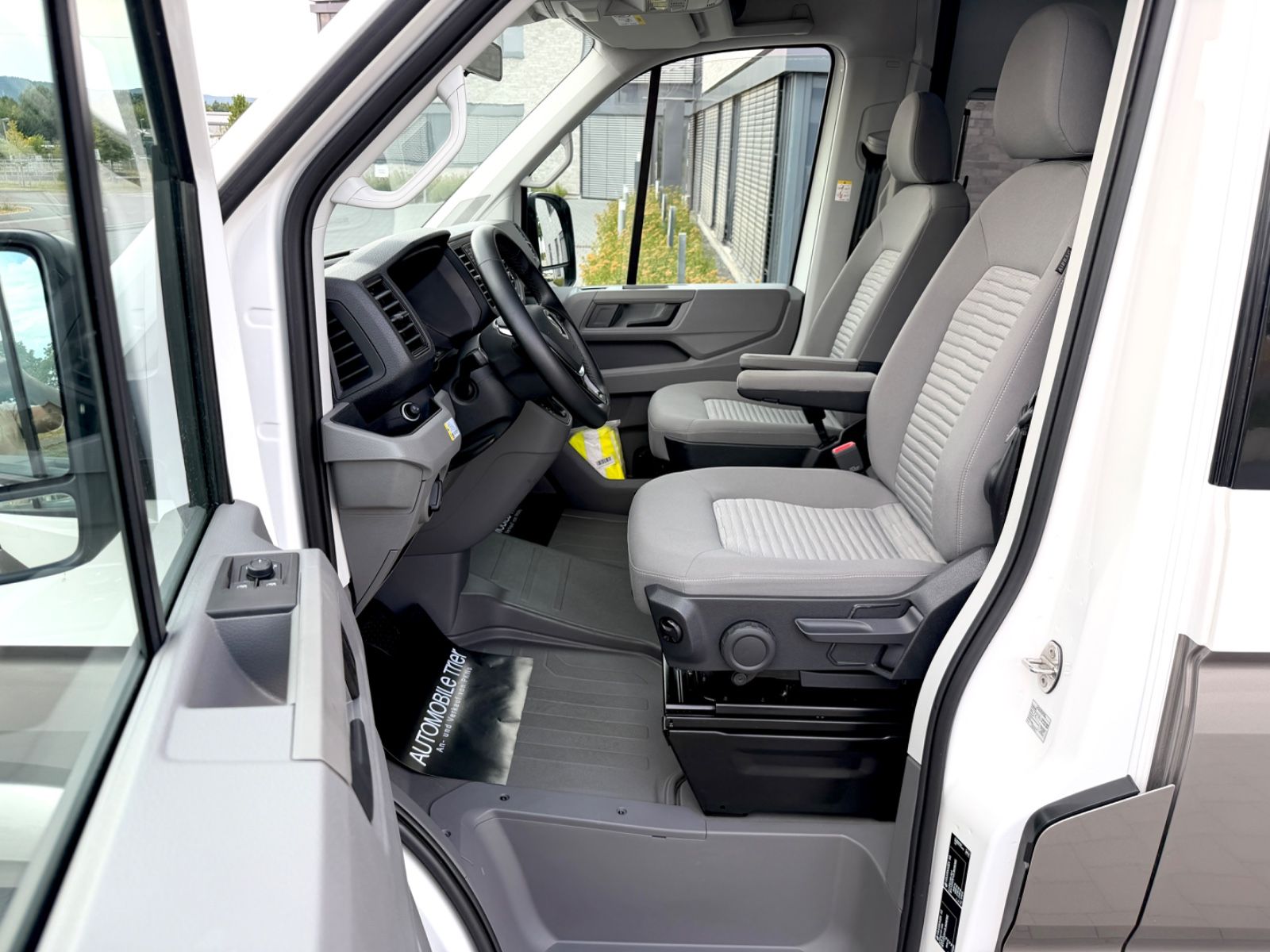 Volkswagen Crafter Grand California 600 FWD *GARANTIE* - Bild 17 Volkswagen Crafter Grand California 600 FWD *GARANTIE* als Wohnmobil andere - Fahrzeugfoto 17