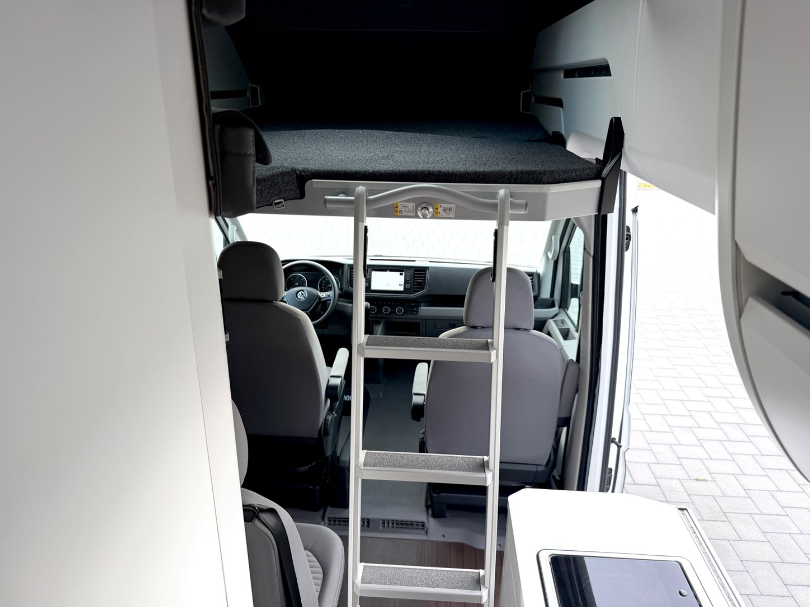 Volkswagen Crafter Grand California 600 FWD *GARANTIE* - Bild 30 Volkswagen Crafter Grand California 600 FWD *GARANTIE* als Wohnmobil andere - Fahrzeugfoto 30