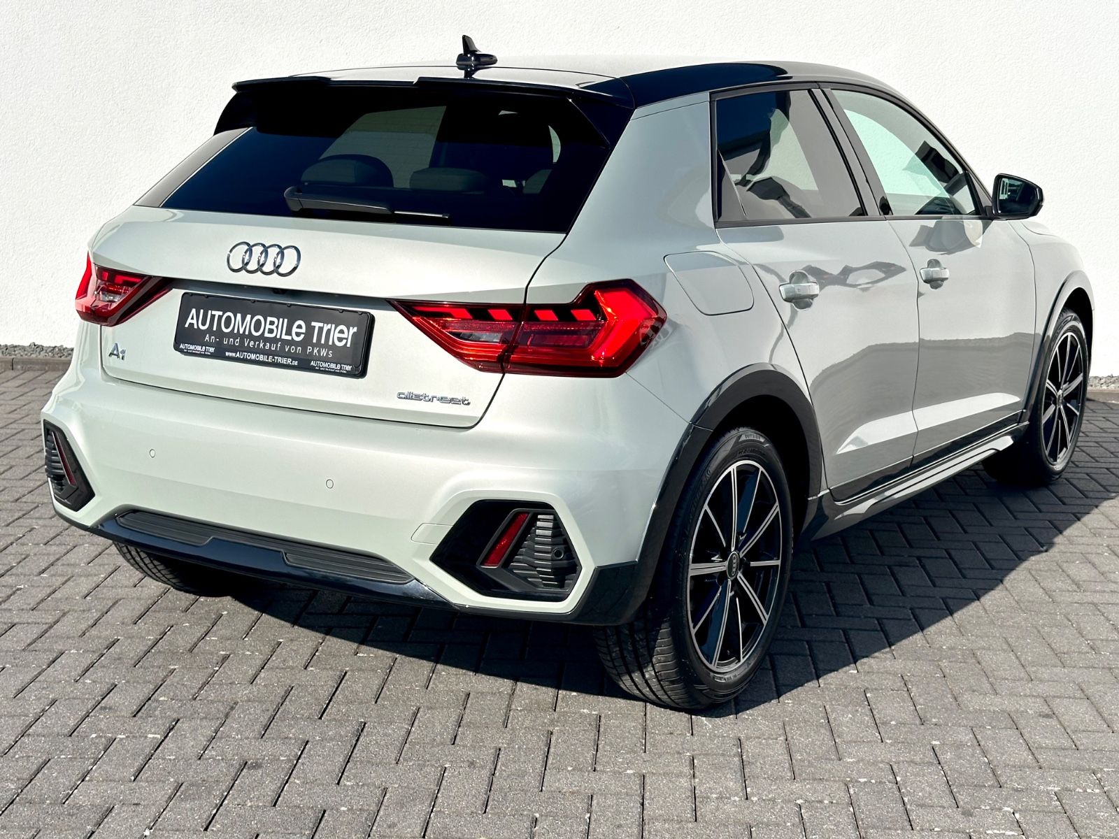 Audi A1 allstreet 35 TFSI*Garantie*LED*Navi*Sonos*App - Bild 6 Audi A1 allstreet 35 TFSI*Garantie*LED*Navi*Sonos*App in Silber als Kleinwagen - Fahrzeugfoto 6