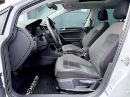 Volkswagen Golf 7 Lim. R line /PANO/NAVI/LED/CAM/GARANTIE/ in Weiß als Limousine - Fahrzeugfoto 9