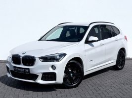 BMW X1 20i xDrive M Sport Paket /NAVI/LED/CAM/1.HAND in Weiß als SUV/Geländewagen/Pickup - Fahrzeugfoto 1