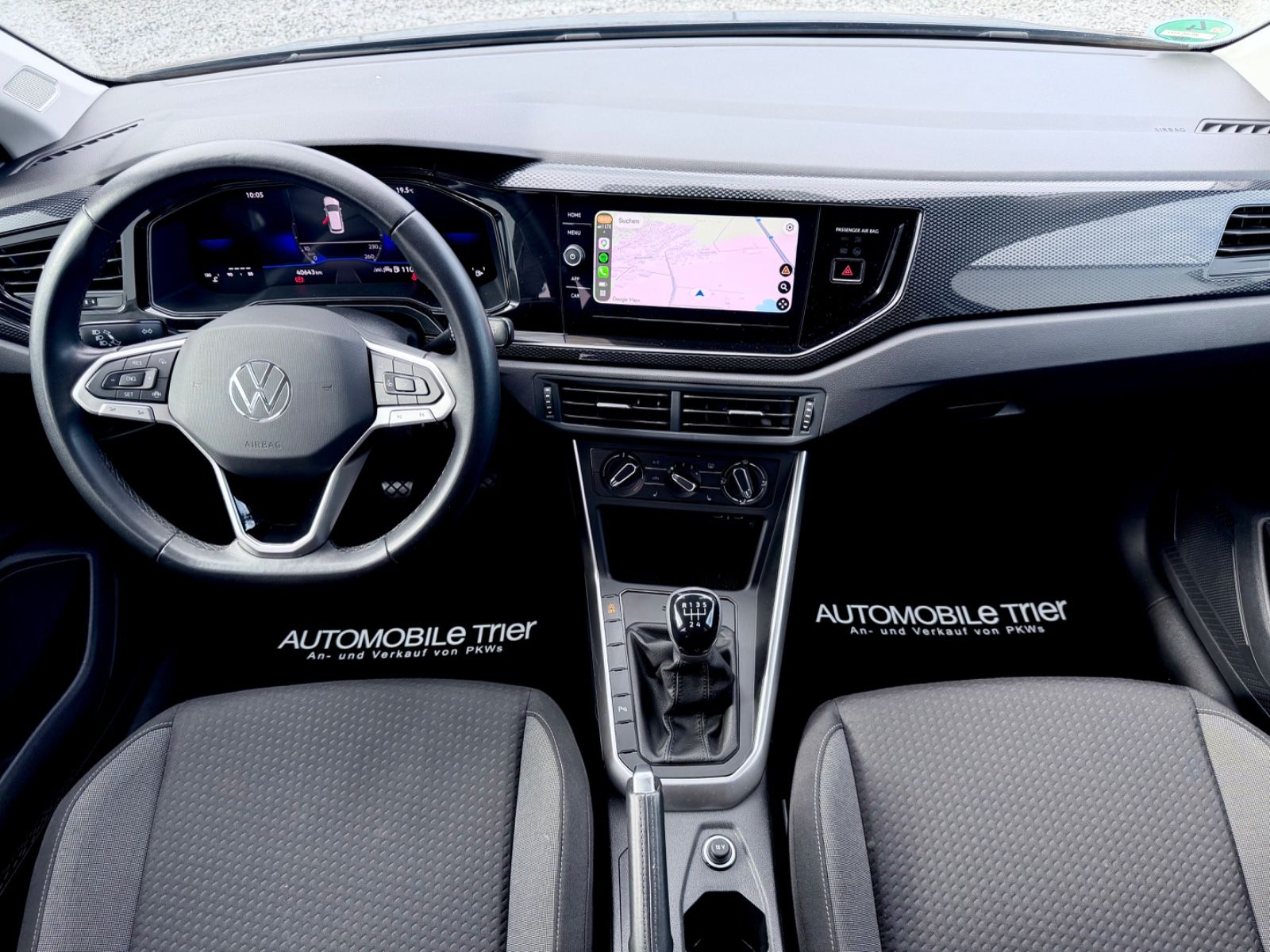 Volkswagen Polo VI /LED/PDC/CARPLAY/1.HAND/GARANTIE/ - Bild 11 Volkswagen Polo VI /LED/PDC/CARPLAY/1.HAND/GARANTIE/ in Schwarz als Limousine - Fahrzeugfoto 11