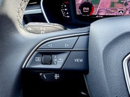 Audi Q3 40 TFSI quattro S line /NAVI/LED/PANO/1.HAND/ in Schwarz als SUV/Geländewagen/Pickup - Fahrzeugfoto 16