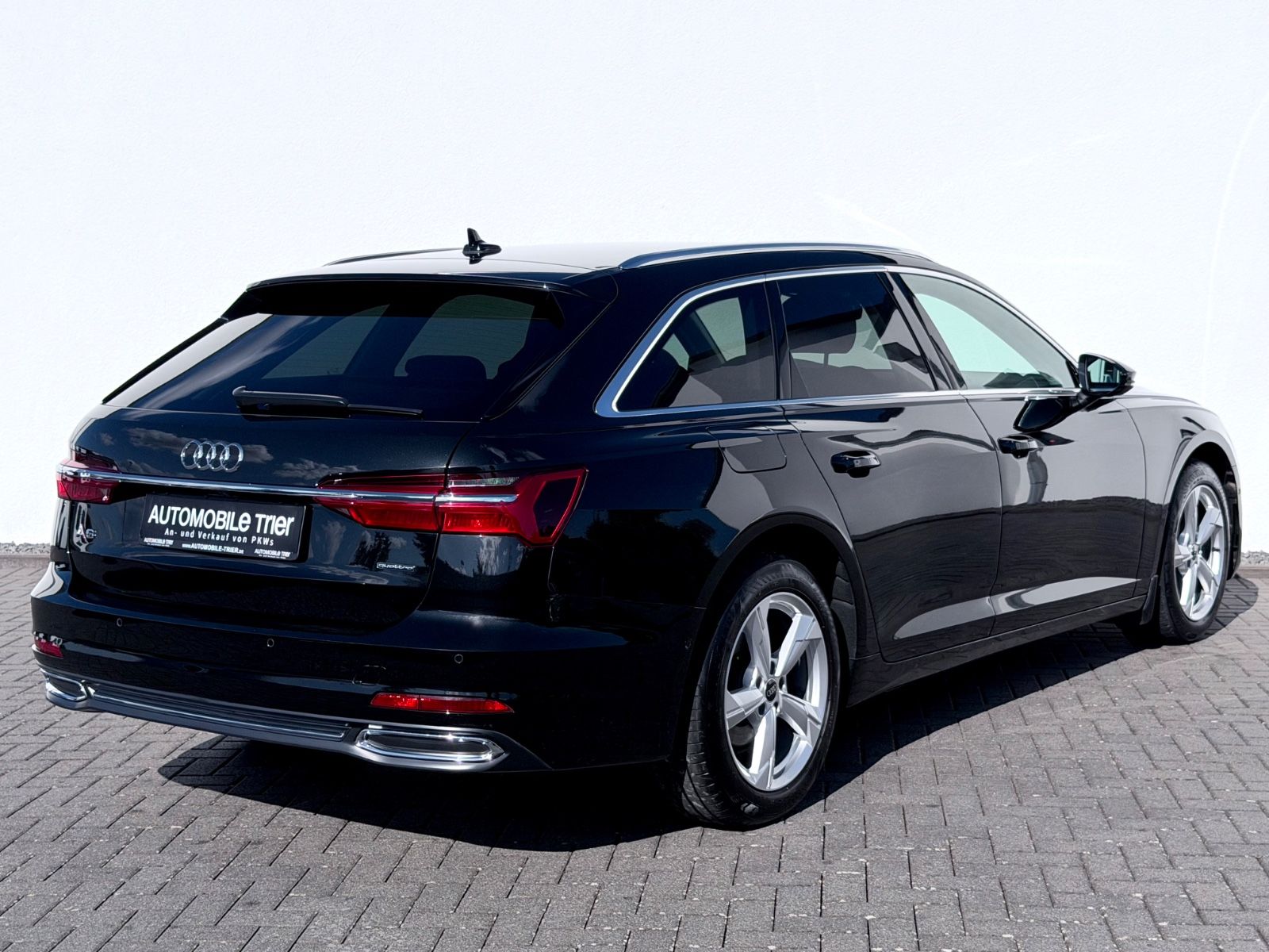 Audi A6 Avant 40 TDI quattro sport /NAVI/LED/ACC/CAM/ - Bild 5 Audi A6 Avant 40 TDI quattro sport /NAVI/LED/ACC/CAM/ in Schwarz als Kombi - Fahrzeugfoto 5