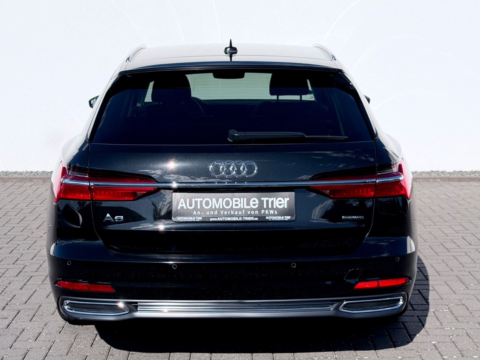 Audi A6 Avant 40 TDI quattro sport /NAVI/LED/ACC/CAM/ - Bild 6 Audi A6 Avant 40 TDI quattro sport /NAVI/LED/ACC/CAM/ in Schwarz als Kombi - Fahrzeugfoto 6