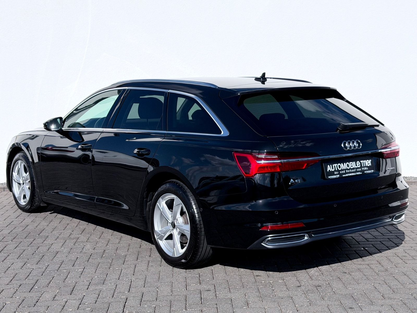 Audi A6 Avant 40 TDI quattro sport /NAVI/LED/ACC/CAM/ - Bild 7 Audi A6 Avant 40 TDI quattro sport /NAVI/LED/ACC/CAM/ in Schwarz als Kombi - Fahrzeugfoto 7