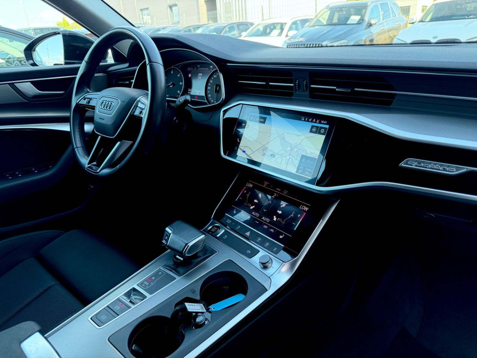 Audi A6 Avant 40 TDI quattro sport /NAVI/LED/ACC/CAM/ - Bild 12 Audi A6 Avant 40 TDI quattro sport /NAVI/LED/ACC/CAM/ in Schwarz als Kombi - Fahrzeugfoto 12