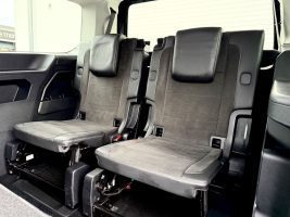 Volkswagen Caddy Maxi 2.0 TDI DSG /7.SITZER/LED/ACC/AHK/ in Schwarz als Van/Minibus - Fahrzeugfoto 15