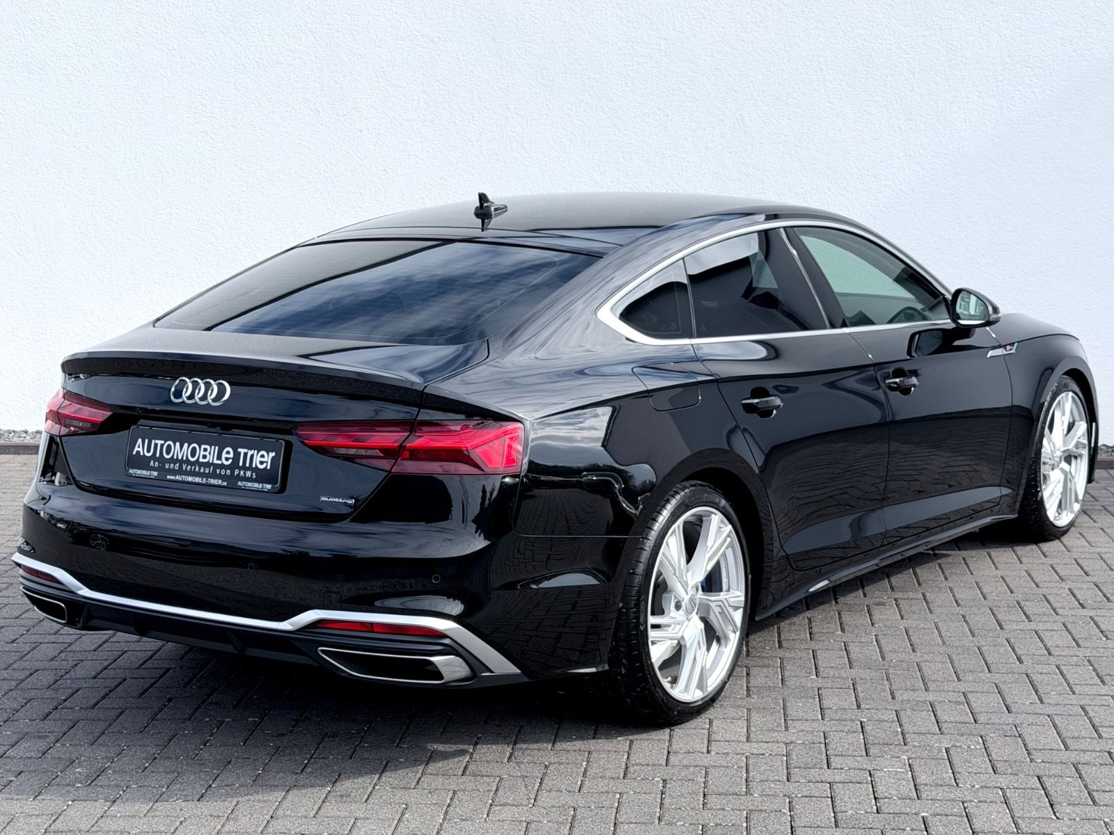 Audi A5 Sportback 45 TFSI quattro S line /LED/ACC/CAM - Bild 5 Audi A5 Sportback 45 TFSI quattro S line /LED/ACC/CAM in Schwarz als Limousine - Fahrzeugfoto 5
