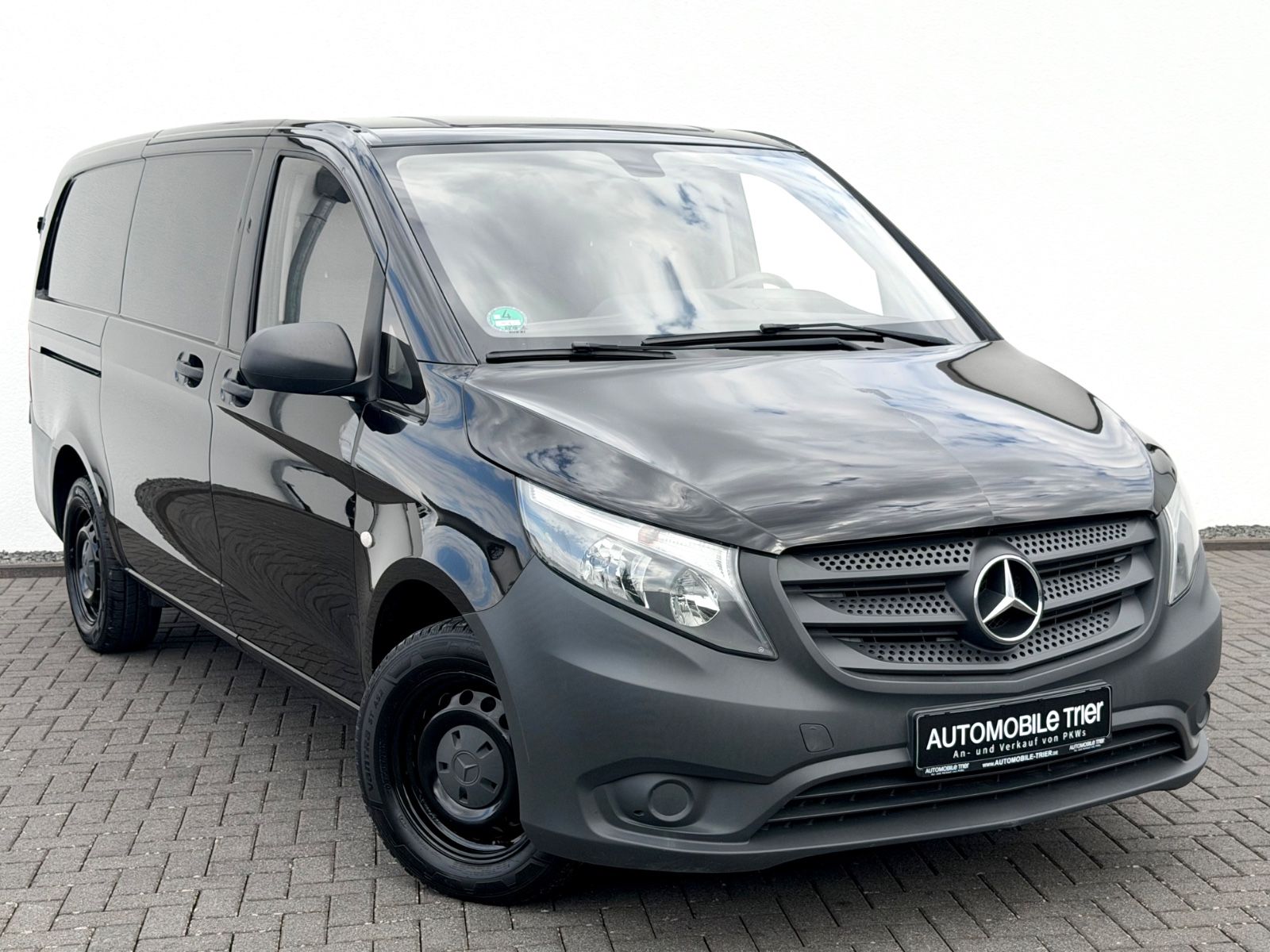 Mercedes-Benz Vito Kasten 111 CDI Lang / / GARANTIE // MWST // - Bild 3 Mercedes-Benz Vito Kasten 111 CDI Lang / / GARANTIE // MWST // in Schwarz als Van/Minibus - Fahrzeugfoto 3