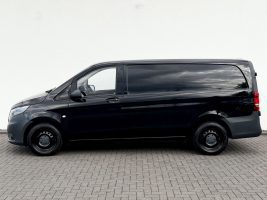 Mercedes-Benz Vito Kasten 111 CDI Lang / / GARANTIE // MWST // in Schwarz als Van/Minibus - Fahrzeugfoto 8