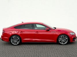 Audi A5 Sportback 40 TDI quattro S line Sport Plus in Rot als Limousine - Fahrzeugfoto 4