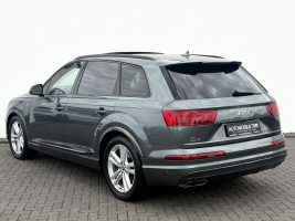 Audi Q7 3.0 TDI quattro S line Sport Plus //1.HAND// in Grau als SUV/Geländewagen/Pickup - Fahrzeugfoto 7