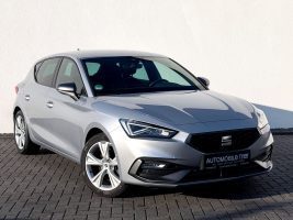 Seat Leon FR 2.0 TDI /NAVI/LED/LHZ/PDC/GARANTIE/ in Silber als Limousine - Fahrzeugfoto 3