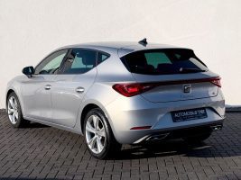 Seat Leon FR 2.0 TDI /NAVI/LED/LHZ/PDC/GARANTIE/ in Silber als Limousine - Fahrzeugfoto 6