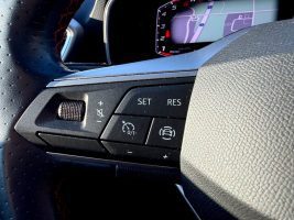 Seat Leon FR 2.0 TDI /NAVI/LED/LHZ/PDC/GARANTIE/ in Silber als Limousine - Fahrzeugfoto 17