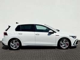 Volkswagen Golf 8 Lim. GTI /NAVI/LED/PDC/1.HAND/GARANTIE/ in Weiß als Limousine - Fahrzeugfoto 4
