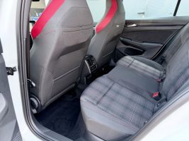 Volkswagen Golf 8 Lim. GTI /NAVI/LED/PDC/1.HAND/GARANTIE/ in Weiß als Limousine - Fahrzeugfoto 14