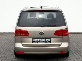 Volkswagen Touran Cup 2.0 TDI /7.SITZER/NAVI/PANO/PDC/ in Beige als Van/Minibus - Fahrzeugfoto 6