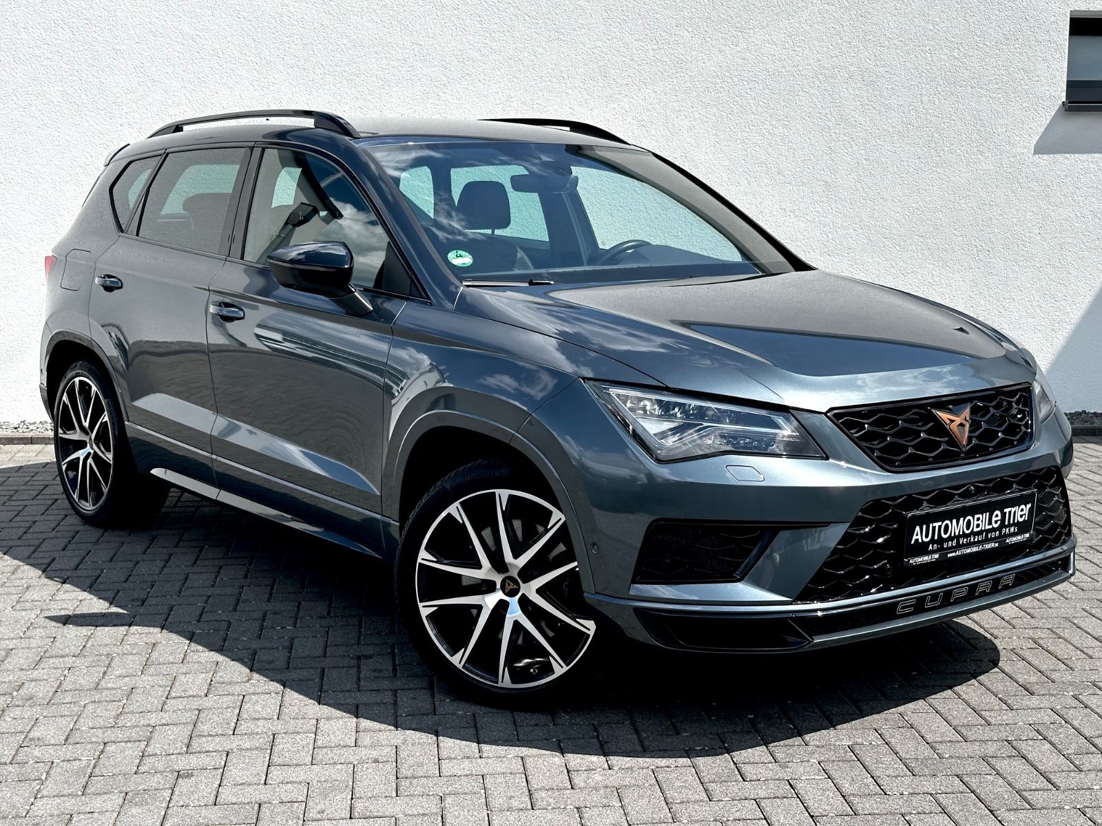 Cupra Ateca VZ 2.0 TSI DSG 4Drive /NAVI/LED/ACC/360CAM - Bild 3 Cupra Ateca VZ 2.0 TSI DSG 4Drive /NAVI/LED/ACC/360CAM in RODIUM GRAU als SUV/Geländewagen/Pickup - Fahrzeugfoto 3