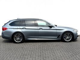 BMW 530i Touring M Sport Paket/NAVI/LED/CAM/GARANTIE in Blau als Kombi - Fahrzeugfoto 4