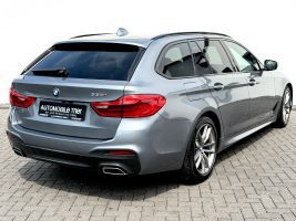 BMW 530i Touring M Sport Paket/NAVI/LED/CAM/GARANTIE in Blau als Kombi - Fahrzeugfoto 5