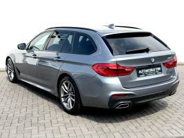 BMW 530i Touring M Sport Paket/NAVI/LED/CAM/GARANTIE in Blau als Kombi - Fahrzeugfoto 7