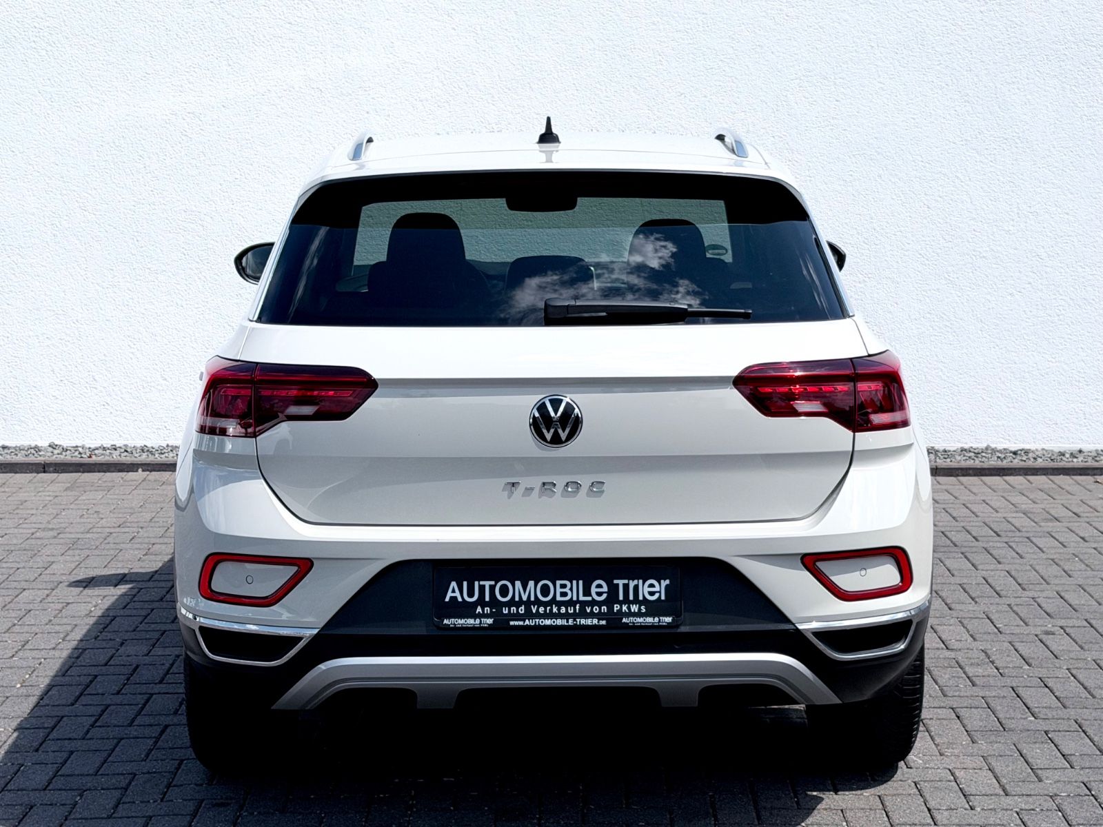 Volkswagen T-Roc 1.5 TSI /LED/ACC/CARPLAY/1.HAND/GARANTIE/ - Bild 6 Volkswagen T-Roc 1.5 TSI /LED/ACC/CARPLAY/1.HAND/GARANTIE/ in ASCOTGRAU als SUV/Geländewagen/Pickup - Fahrzeugfoto 6