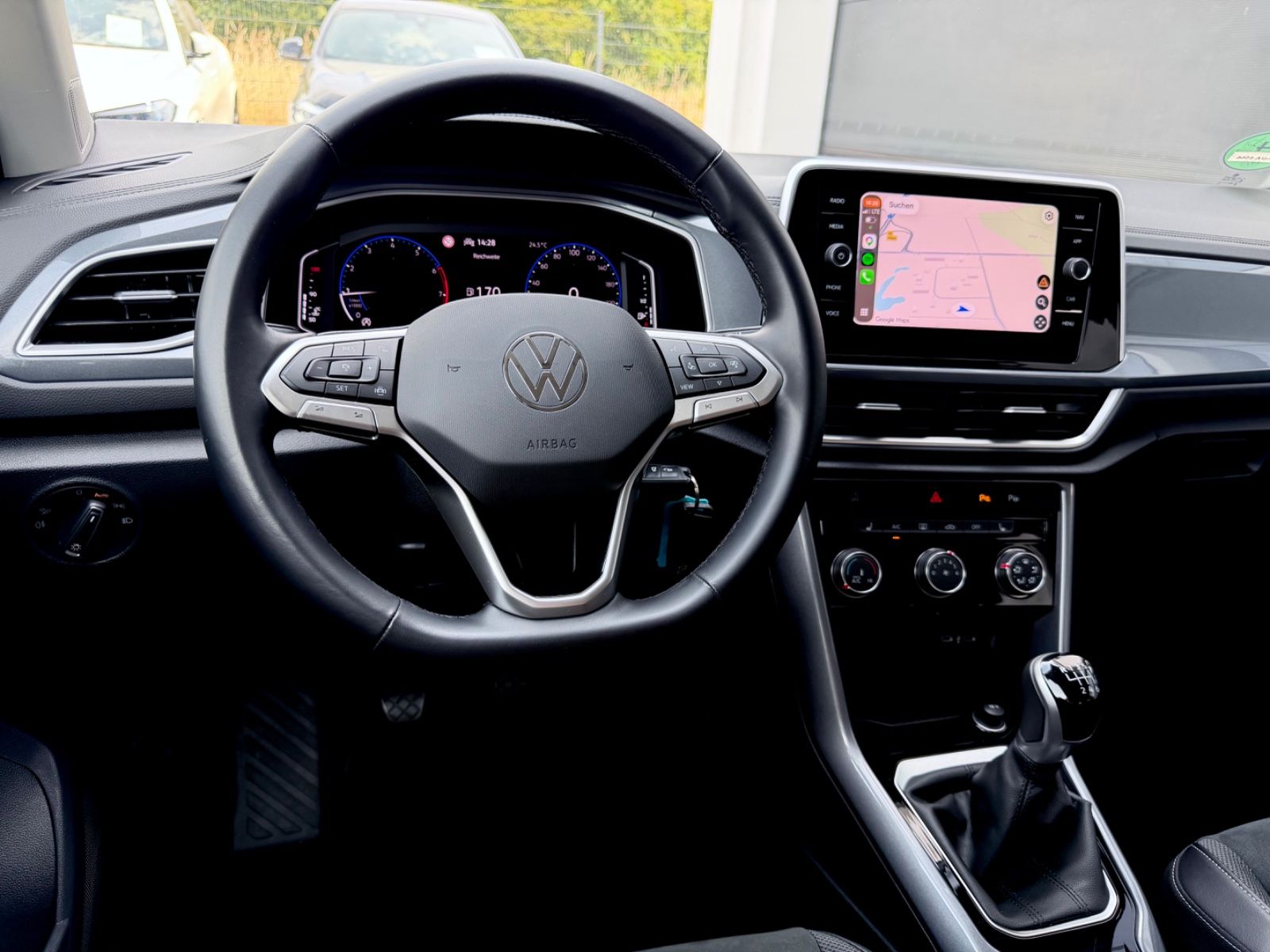 Volkswagen T-Roc 1.5 TSI /LED/ACC/CARPLAY/1.HAND/GARANTIE/ - Bild 10 Volkswagen T-Roc 1.5 TSI /LED/ACC/CARPLAY/1.HAND/GARANTIE/ in ASCOTGRAU als SUV/Geländewagen/Pickup - Fahrzeugfoto 10