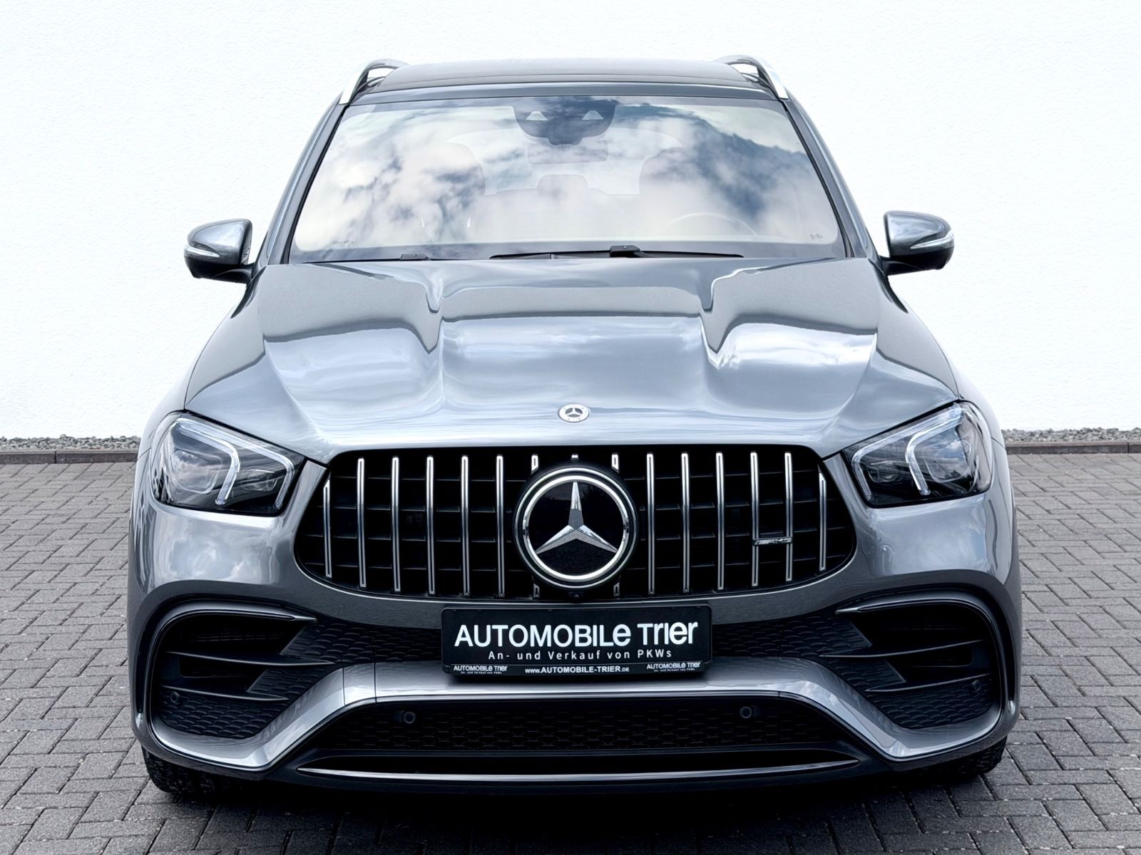 Mercedes-Benz GLE 63 AMG 4MATIC+ /PANO/LED/ACC/HUD/BURM/ - Bild 2 Mercedes-Benz GLE 63 AMG 4MATIC+ /PANO/LED/ACC/HUD/BURM/ in SELENITGRAU als SUV/Geländewagen/Pickup - Fahrzeugfoto 2