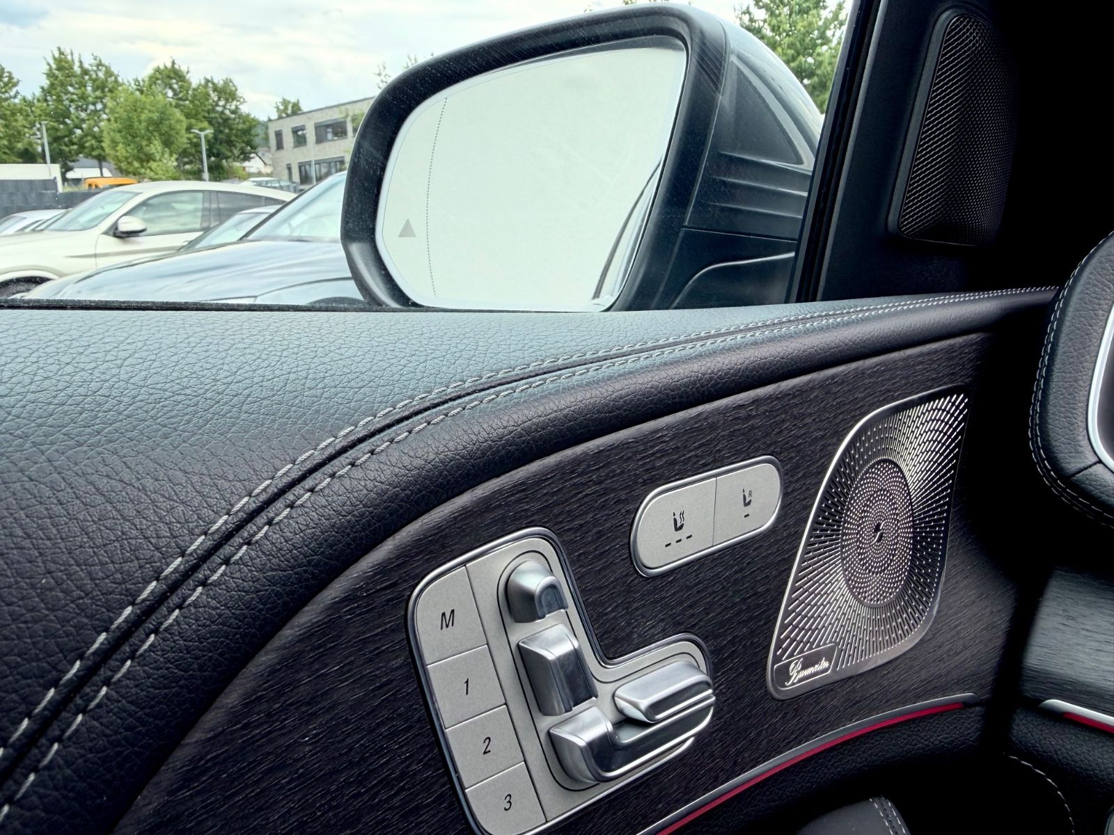 Mercedes-Benz GLE 63 AMG 4MATIC+ /PANO/LED/ACC/HUD/BURM/ - Bild 16 Mercedes-Benz GLE 63 AMG 4MATIC+ /PANO/LED/ACC/HUD/BURM/ in SELENITGRAU als SUV/Geländewagen/Pickup - Fahrzeugfoto 16