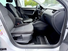 Skoda Octavia Combi 1.5 TSI DSG /NAVI/LED/ACC/CARPLAY/ in Silber als Kombi - Fahrzeugfoto 13