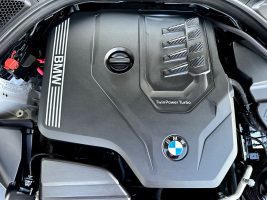 BMW 320i Touring M Sport Paket *Navi*LED*Garantie* in Weiß als Kombi - Fahrzeugfoto 31