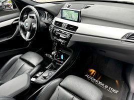 BMW X1 xDrive 20i M Sport Paket/LED/HUD/CAM/GARANTIE in Weiß als SUV/Geländewagen/Pickup - Fahrzeugfoto 13