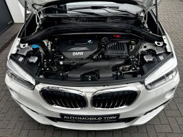 BMW X1 xDrive 20i M Sport Paket/LED/HUD/CAM/GARANTIE in Weiß als SUV/Geländewagen/Pickup - Fahrzeugfoto 31