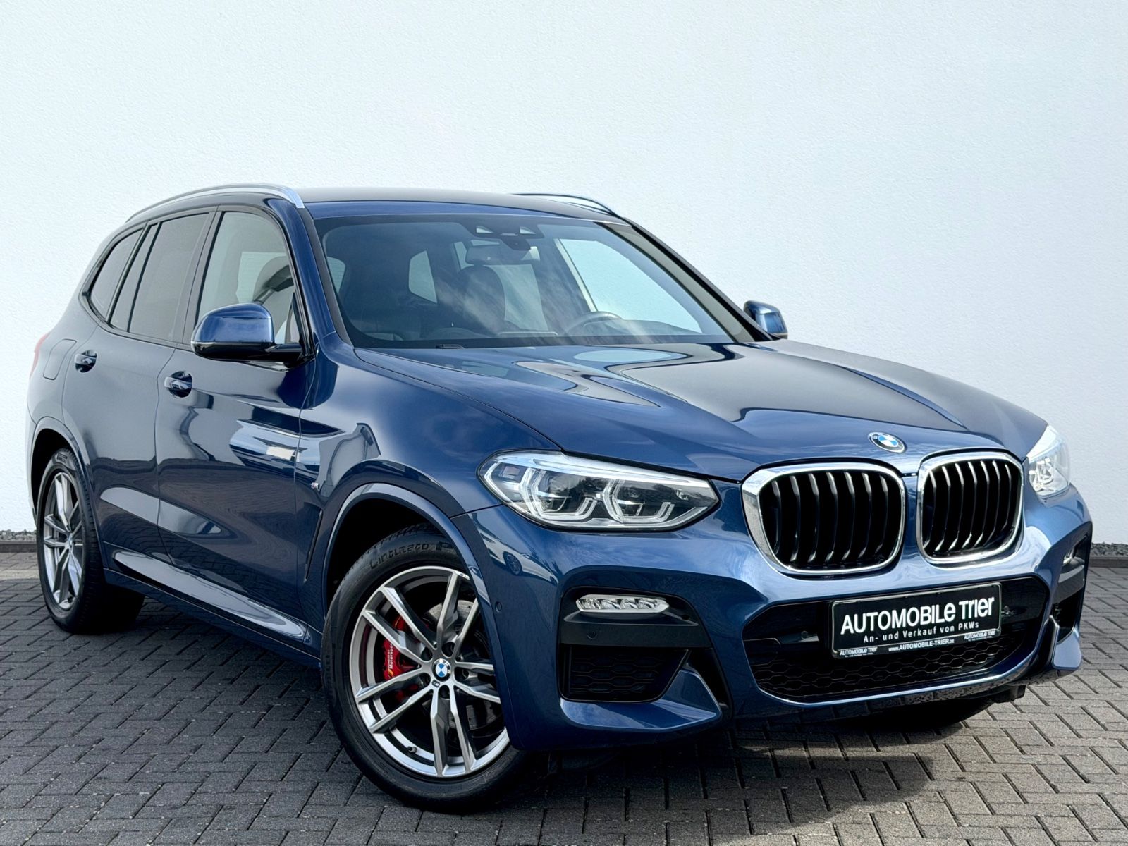 BMW X3 xDrive 20d M Sport Paket /NAVI/LED/CAM/GARANT - Bild 3 BMW X3 xDrive 20d M Sport Paket /NAVI/LED/CAM/GARANT in PHYTONICBLAU als SUV/Geländewagen/Pickup - Fahrzeugfoto 3